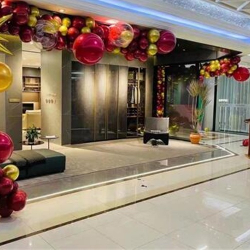 西宁夜场招聘服务员模特11-13新店生意好[只要努力一定会证明自己]
